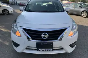 Autos seminuevos, Nissan Versa 2019