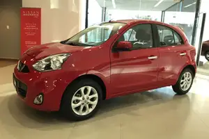 Autos seminuevos, Nissan March 2018