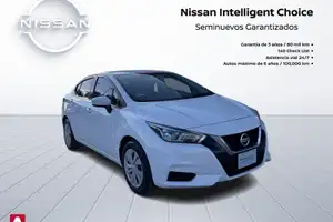 Autos seminuevos, Nissan Versa 2020
