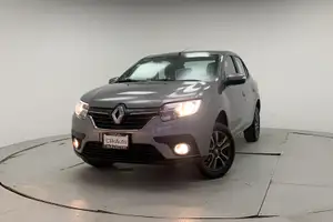 Autos seminuevos, Renault Logan 2023