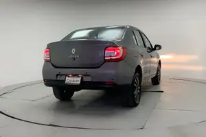 Autos seminuevos, Renault Logan 2023