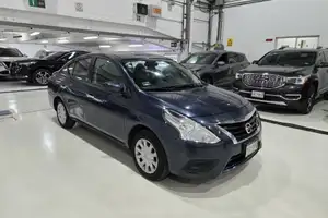 Autos seminuevos, Nissan Versa 2016