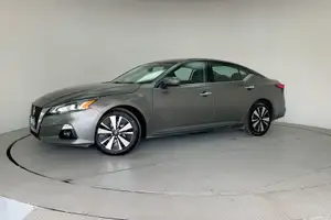 Autos seminuevos, Nissan Altima 2020