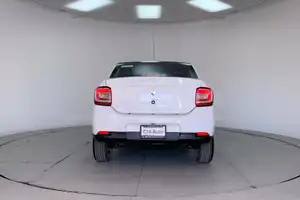 Autos seminuevos, Renault Logan 2023