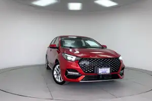 Autos seminuevos, Omoda O5 2024