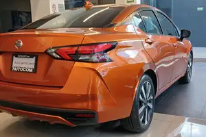Autos seminuevos, Nissan Versa 2021