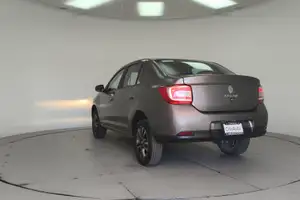 Autos seminuevos, Renault Logan 2023