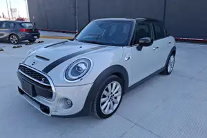 Autos seminuevos, Mini Mini 2021