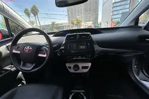 Autos seminuevos, Toyota Prius 2017