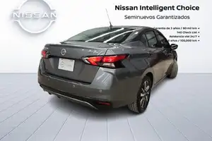 Autos seminuevos, Nissan Versa 2022