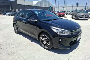 Autos seminuevos, Kia Rio 2020