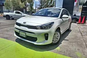 Autos seminuevos, Kia Rio 2018