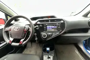 Autos seminuevos, Toyota Prius C 2021