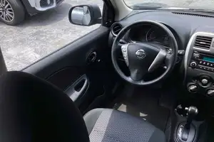 Autos seminuevos, Nissan March 2020