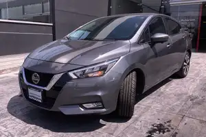 Autos seminuevos, Nissan Versa 2022
