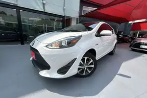 Autos seminuevos, Toyota Prius C 2020