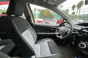 Autos seminuevos, Toyota Prius C 2021
