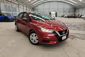 Autos seminuevos, Nissan Versa 2021