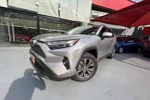 Autos seminuevos, Toyota Rav4 2025