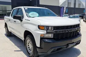 Autos seminuevos, Chevrolet Silverado Doble Cabina 4x2 2021