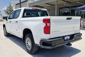 Autos seminuevos, Chevrolet Silverado Doble Cabina 4x2 2021
