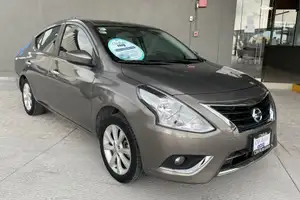 Autos seminuevos, Nissan Versa 2017