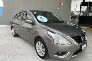Autos seminuevos, Nissan Versa 2017