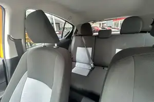 Autos seminuevos, Toyota Prius C 2021