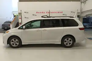 Autos seminuevos, Toyota Sienna 2019