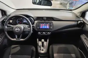Autos seminuevos, Nissan Versa 2023
