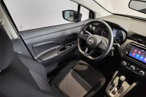 Autos seminuevos, Nissan Versa 2023