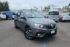 Autos seminuevos, Renault Logan 2023