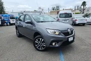 Autos seminuevos, Renault Logan 2023