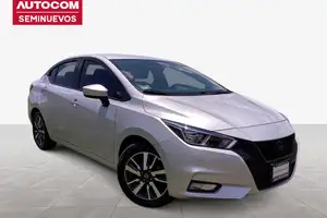 Autos seminuevos, Nissan Versa 2022