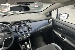Autos seminuevos, Nissan Versa 2023