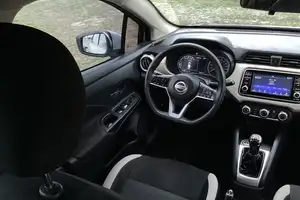 Autos seminuevos, Nissan Versa 2021