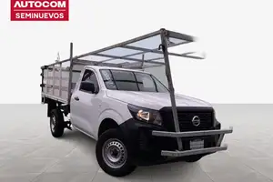 Autos seminuevos, Nissan Np300 2022