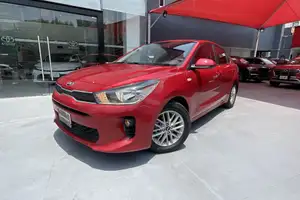 Autos seminuevos, Kia Rio 2020