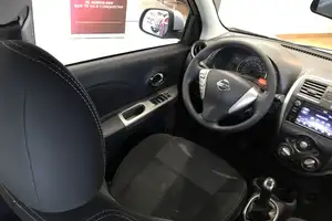 Autos seminuevos, Nissan March 2020