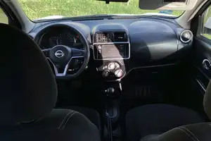 Autos seminuevos, Nissan March 2023