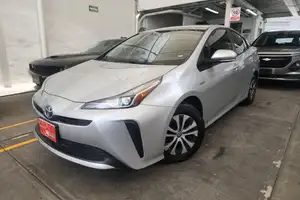 Autos seminuevos, Toyota Prius 2020