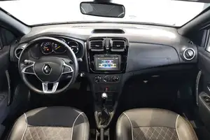 Autos seminuevos, Renault Logan 2023