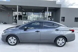 Autos seminuevos, Nissan Versa 2023