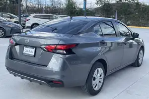 Autos seminuevos, Nissan Versa 2023
