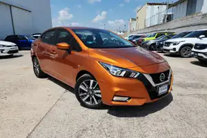 Autos seminuevos, Nissan Versa 2022