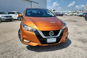 Autos seminuevos, Nissan Versa 2022
