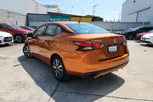 Autos seminuevos, Nissan Versa 2022