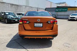 Autos seminuevos, Nissan Versa 2022