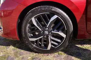 Autos seminuevos, Nissan Versa 2023