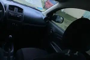 Autos seminuevos, Nissan V-drive 2020